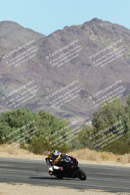 media/Nov-16-2025-Race Pace (Sun) [[8c5fa54630]]/Non Verified Riders (1st 20 Minutes)/2-Turn 10 (1010am)/